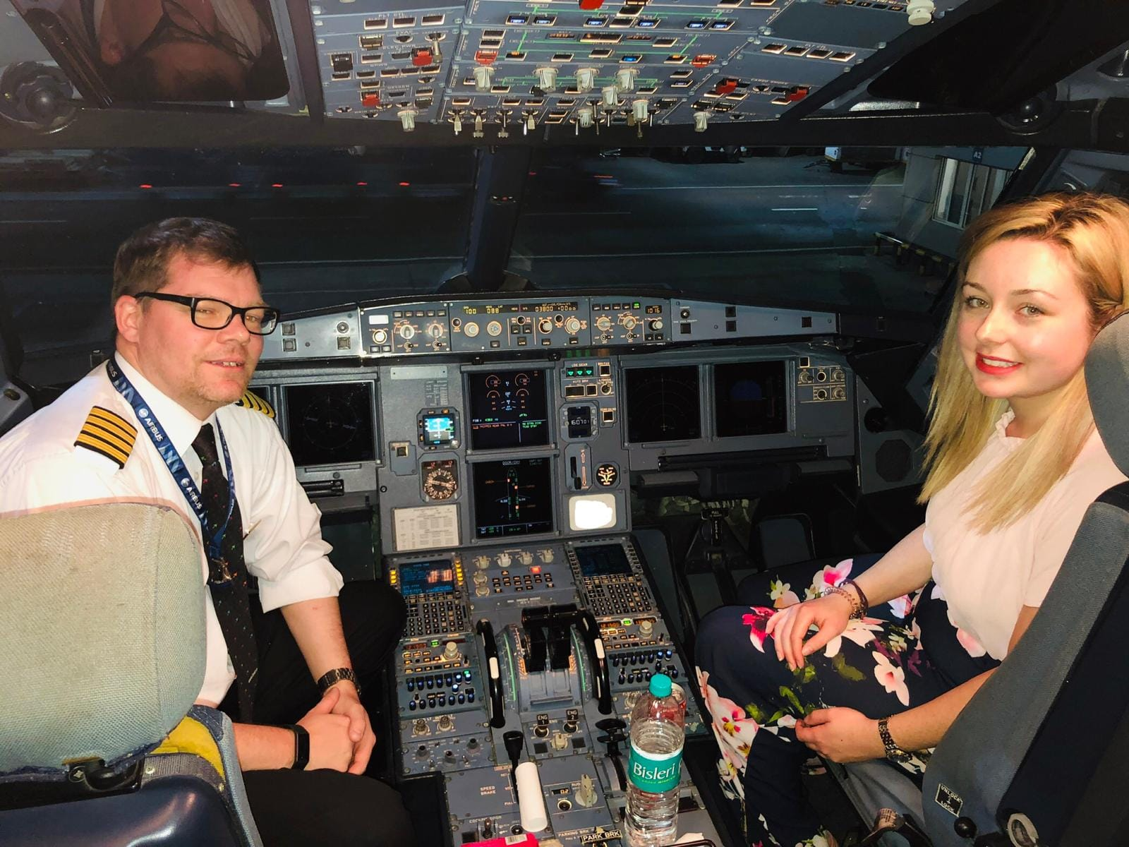Airbus A320 flight simulator cockpit in Orlando